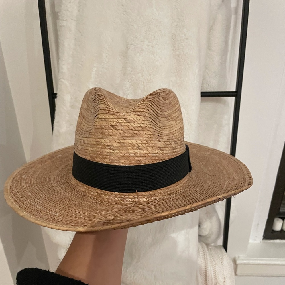 Straw hat - Picture 4 of 5